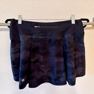 Lululemon Pace Rival Skirt, 15” length, Black Camo